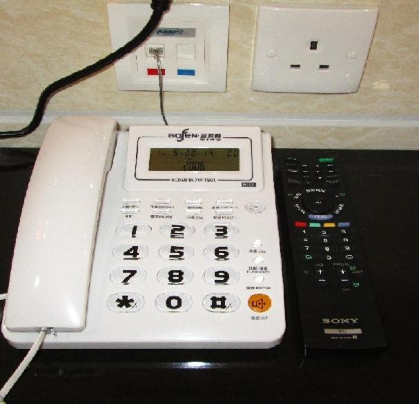 New Chung King Mansion Guest House - Tower C Hong Kong Room photo